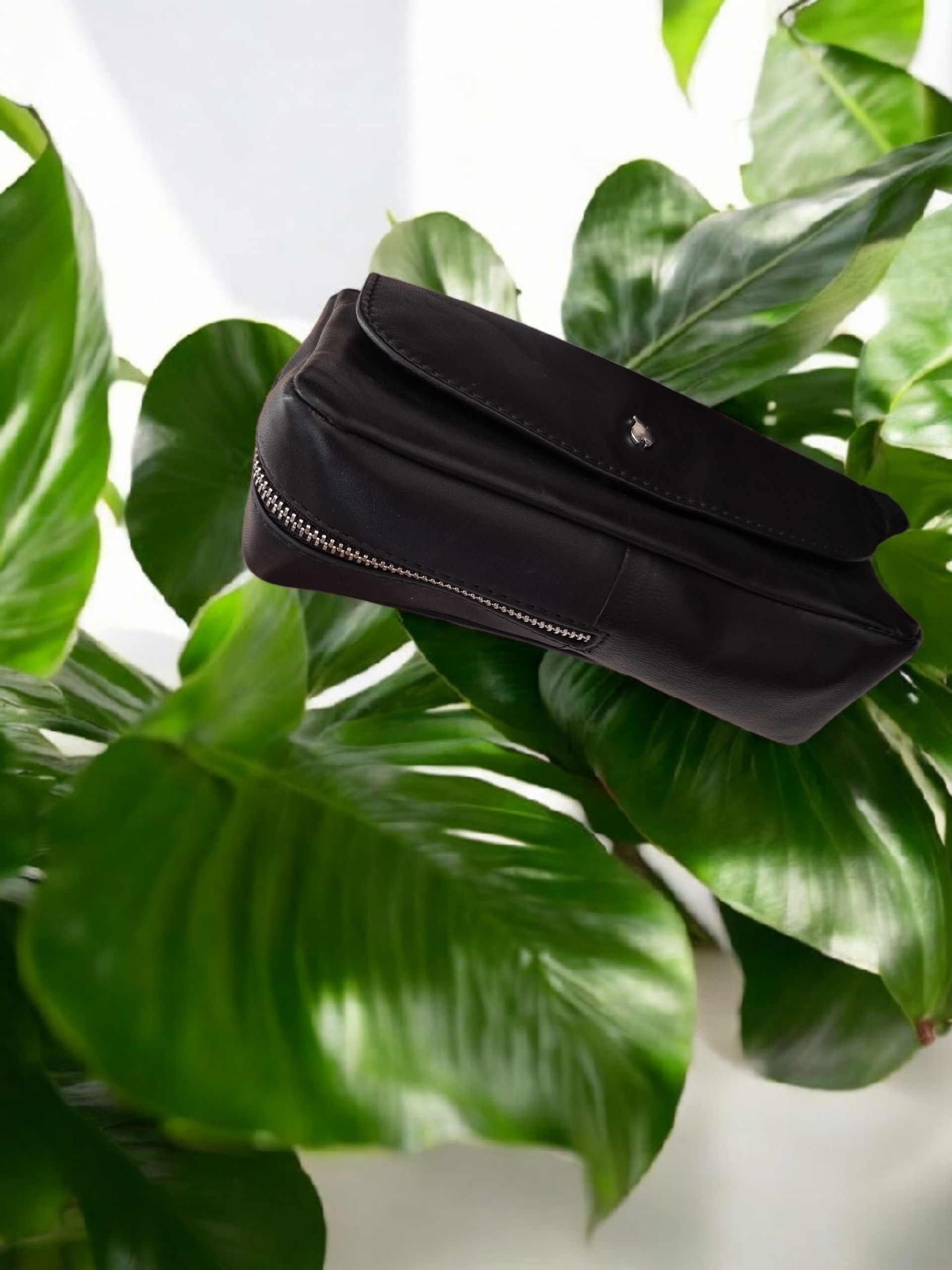 Δερμάτινη Μαύρη Θήκη για Πιπα & Αξεσουάρ Zippo. - Image 2